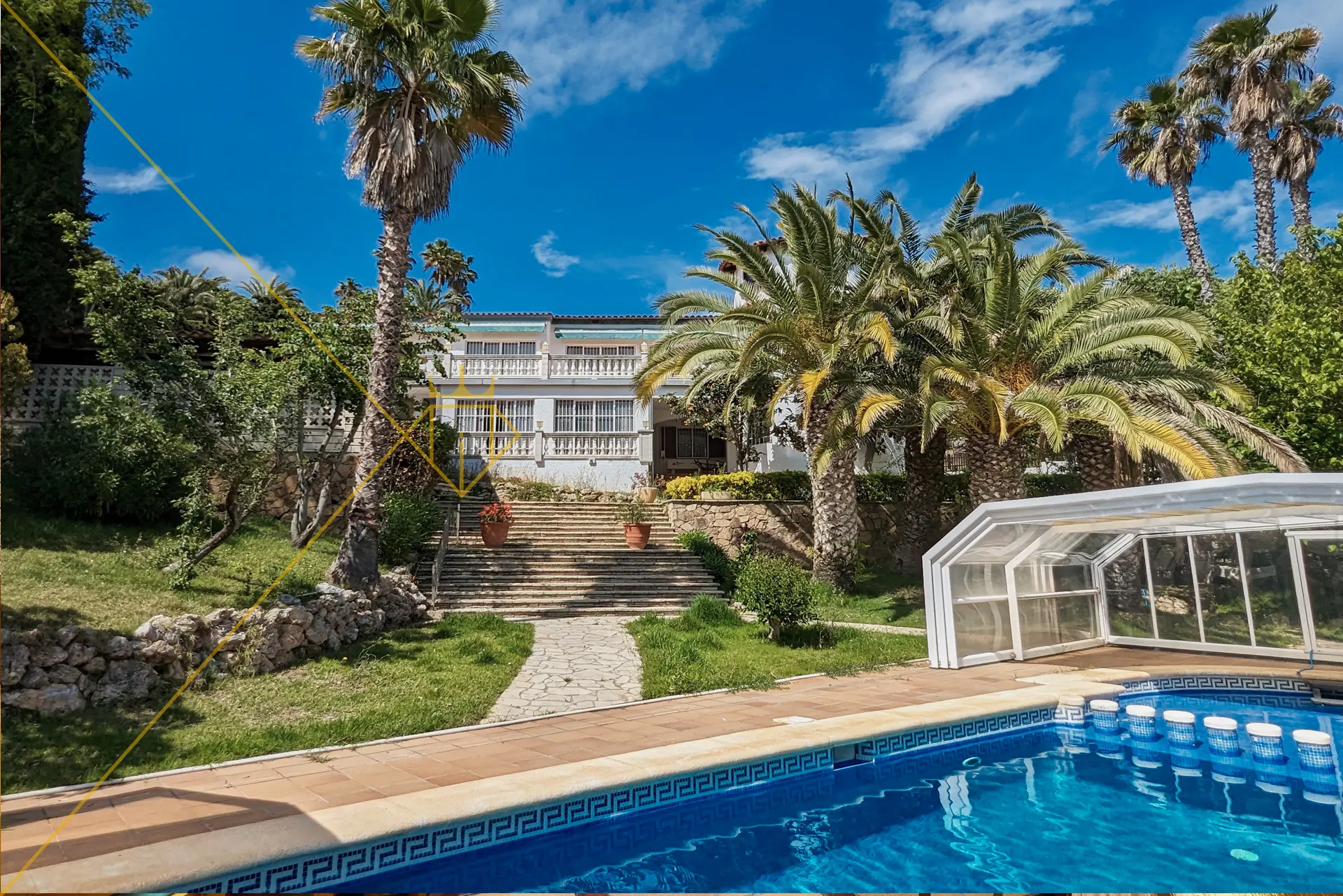 piscina de lujo