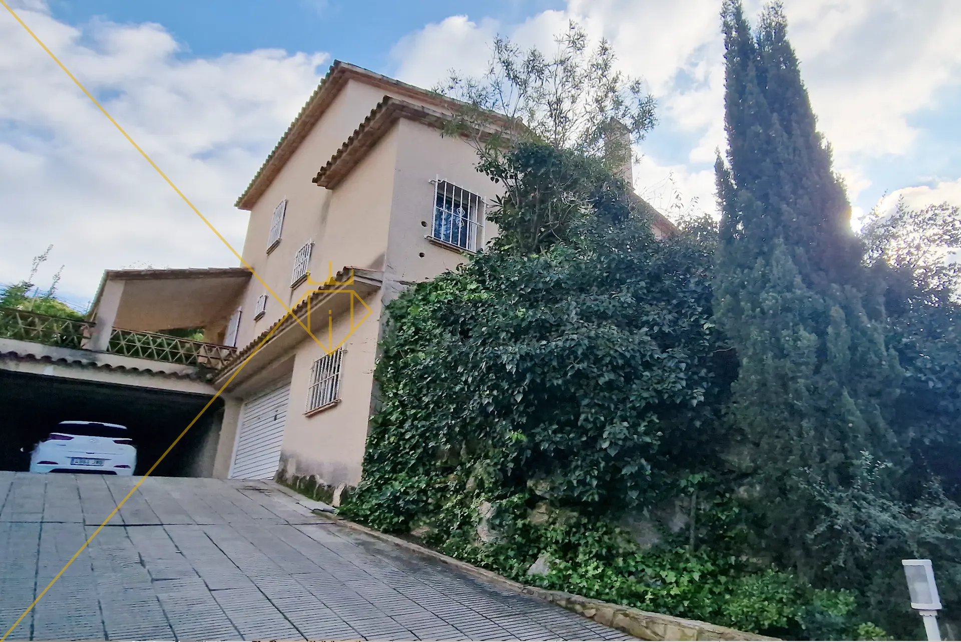 house lloret de mar