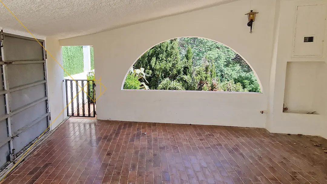 roca-grossa-property-with-architecture-included