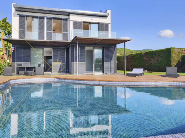 VENTA CASA LLAVANERES