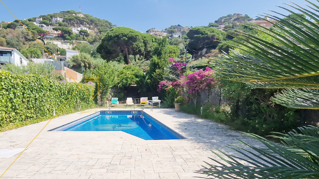 villa en lloret de mar